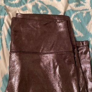 Lululemon High Rise Align Shine Pant in Radiate Foil. Size 16